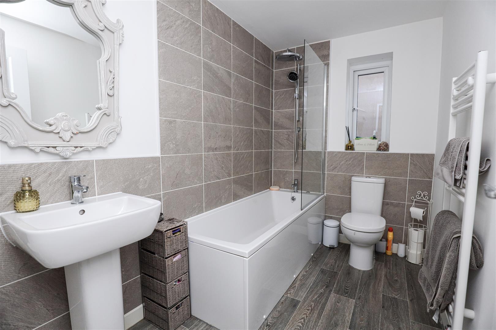 6 Plasnewydd Walk, Llantwit Major, Vale of Glamorgan, CF61 2YW